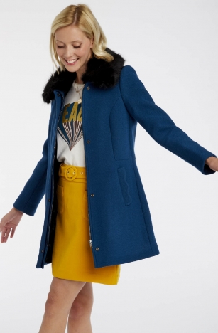Пальто жіноче з контрастним коміром зі штучного хутра